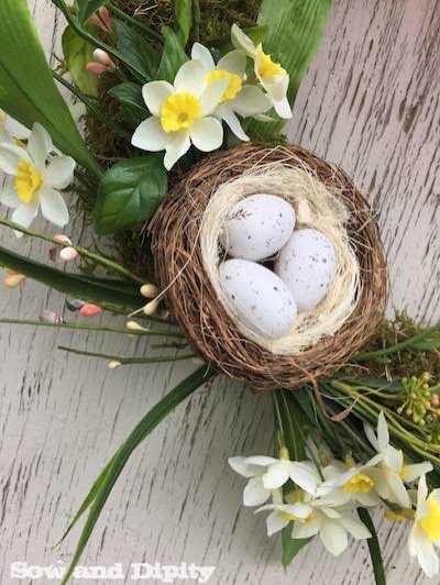 Easy Spring Moss Wreath with nest
